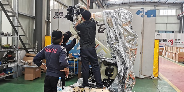 NACHI Engineers Modify MC350 Robot for New Energy Vehicle Production Line