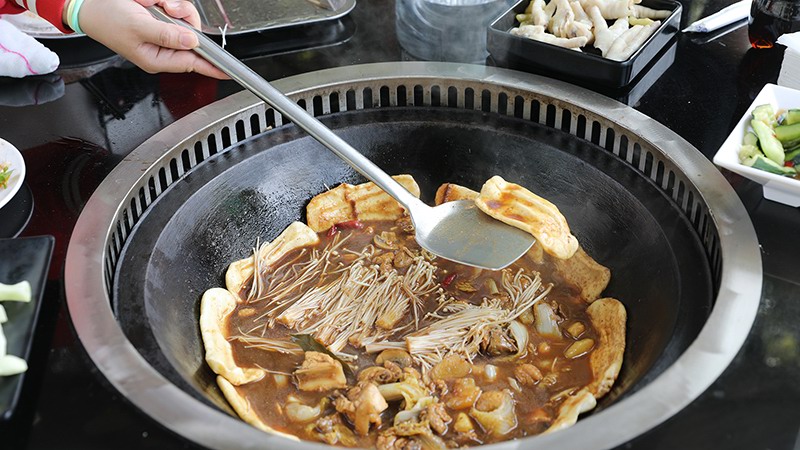 Iron Pot Chicken