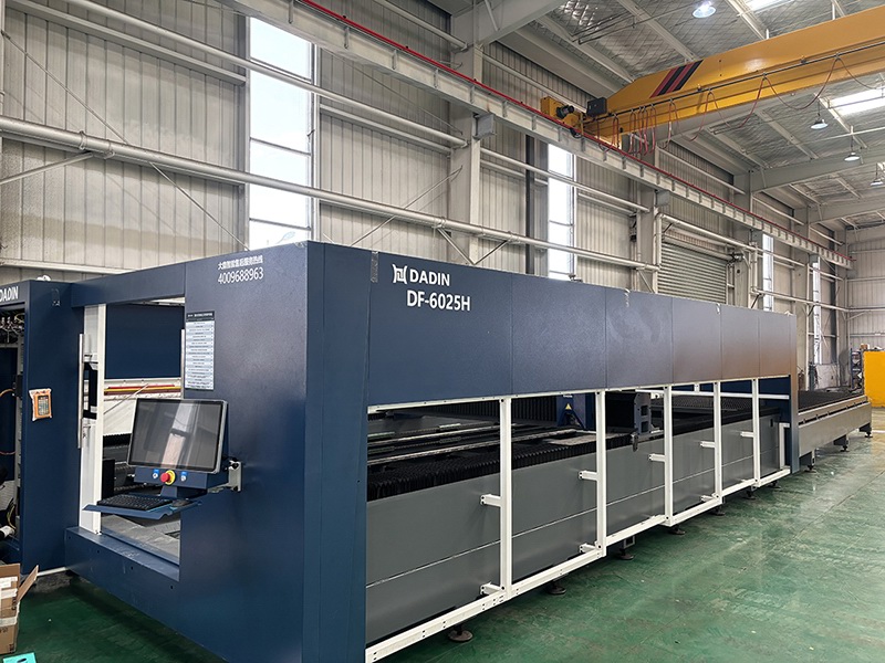 CNC laser cutting machine-12