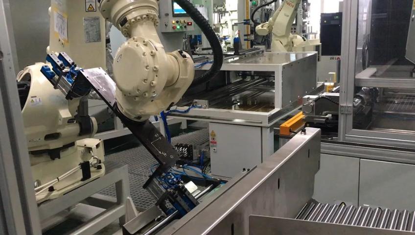 Robotic Loading & Unloading for Rack Machining