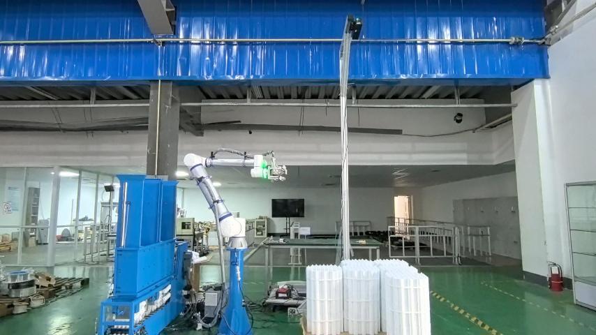 3D Vision-Guided Robotic Handling for Bundled Hoses