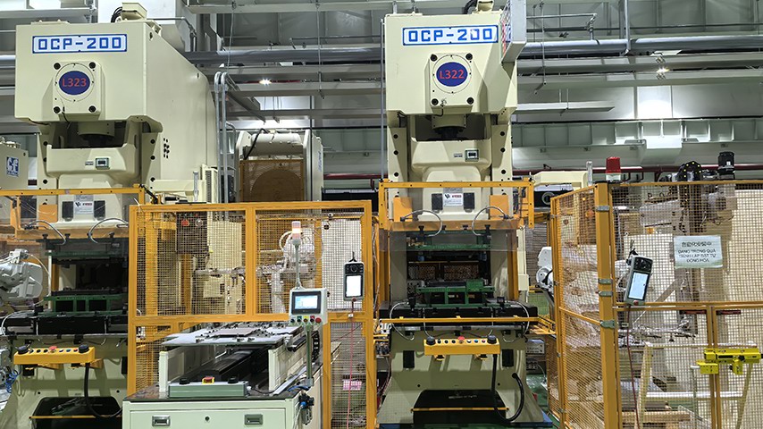 Multi-Process Robotic Loading & Unloading for Stamping
